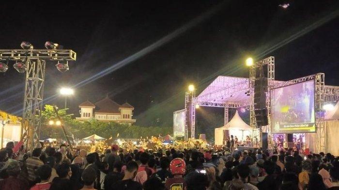 konser-dangdut-tetap-digelar-oleh-wakil-ketua-dprd-tegal-saat-pandemi.jpg