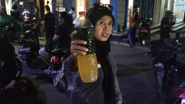 konsumen-spbu-pertamina-3417106787ta.jpg