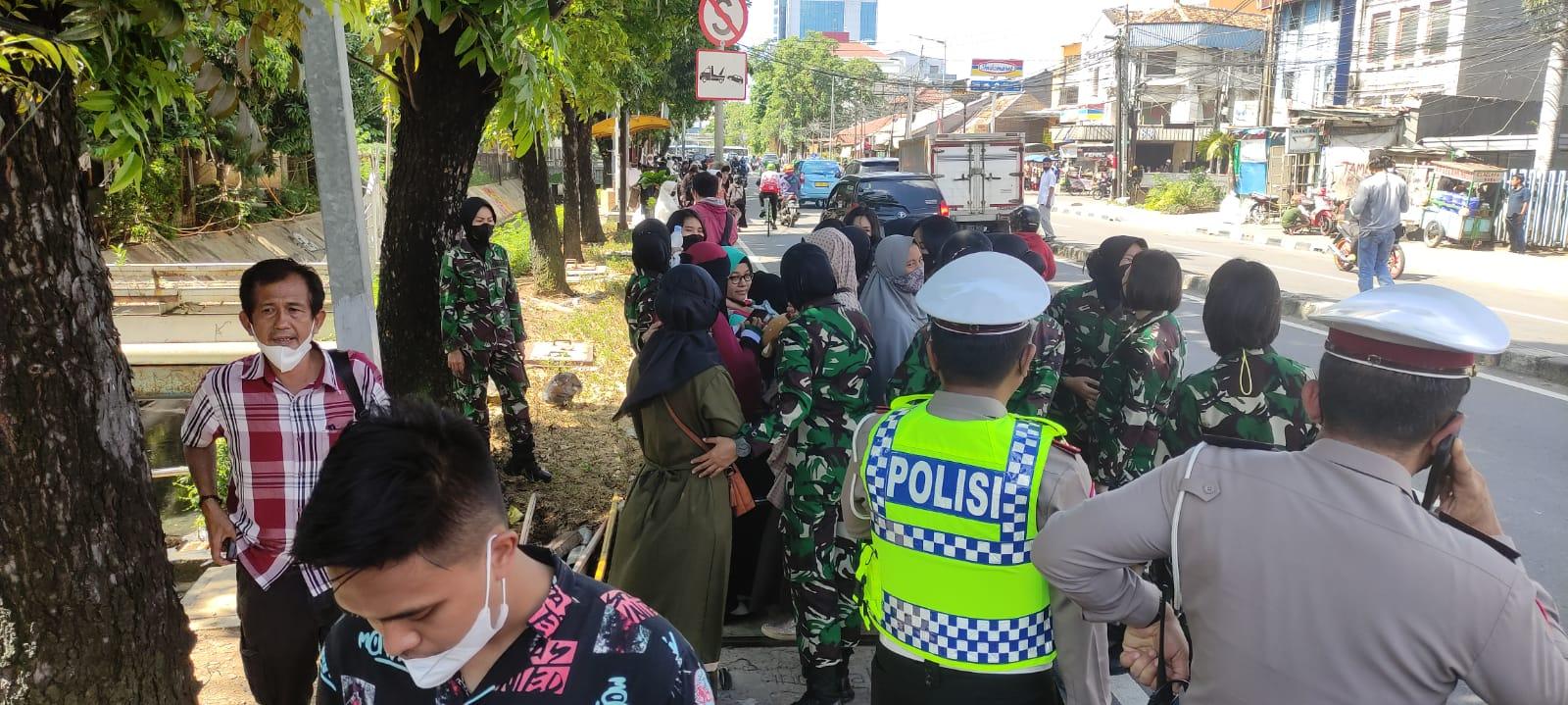 koorps-wanita-angkatan-darat-kowad-meminta-mas.jpg