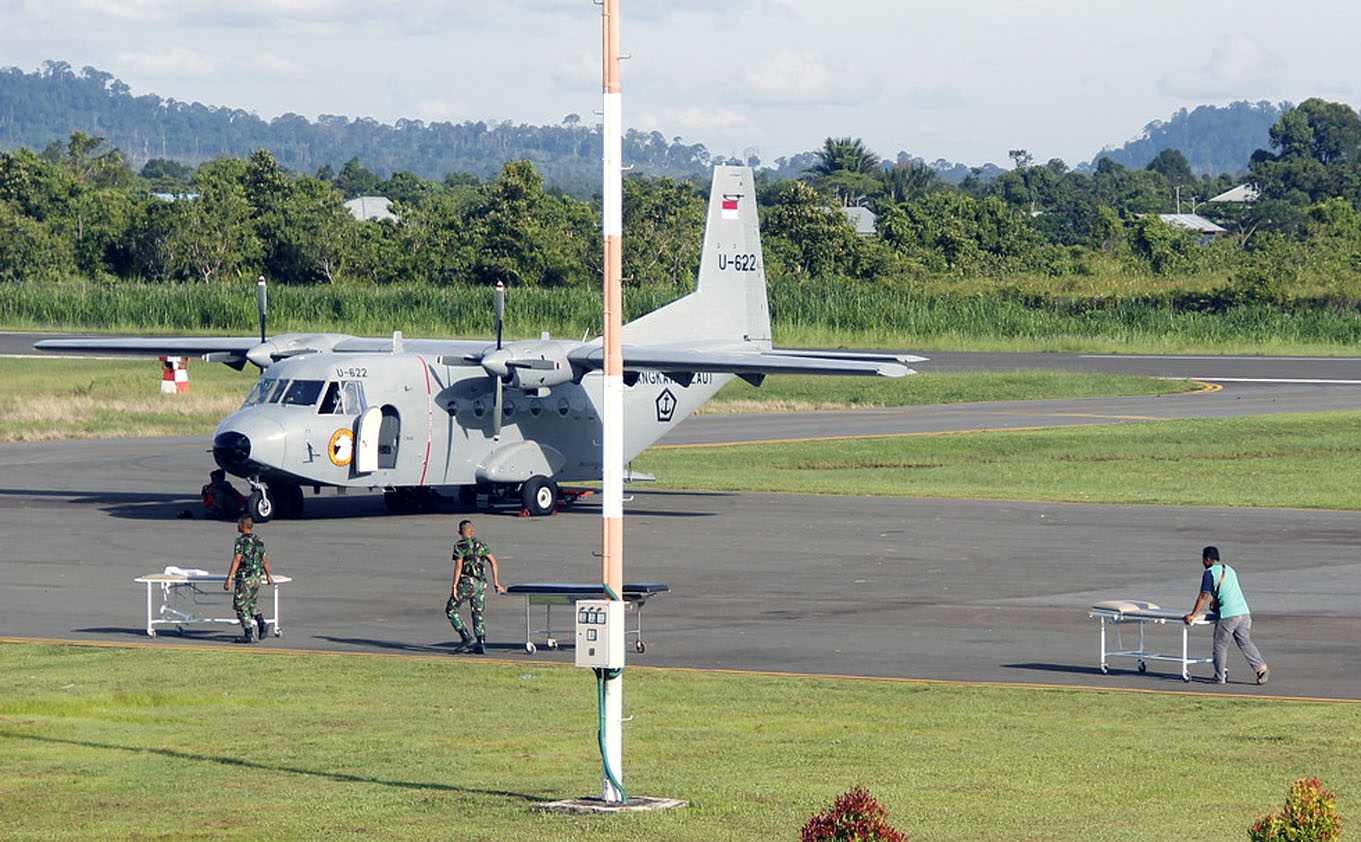 korban-selamat-jatuhnya-helikopter-tni-ad-berhasil-dievakuasi_20161128_123818.jpg