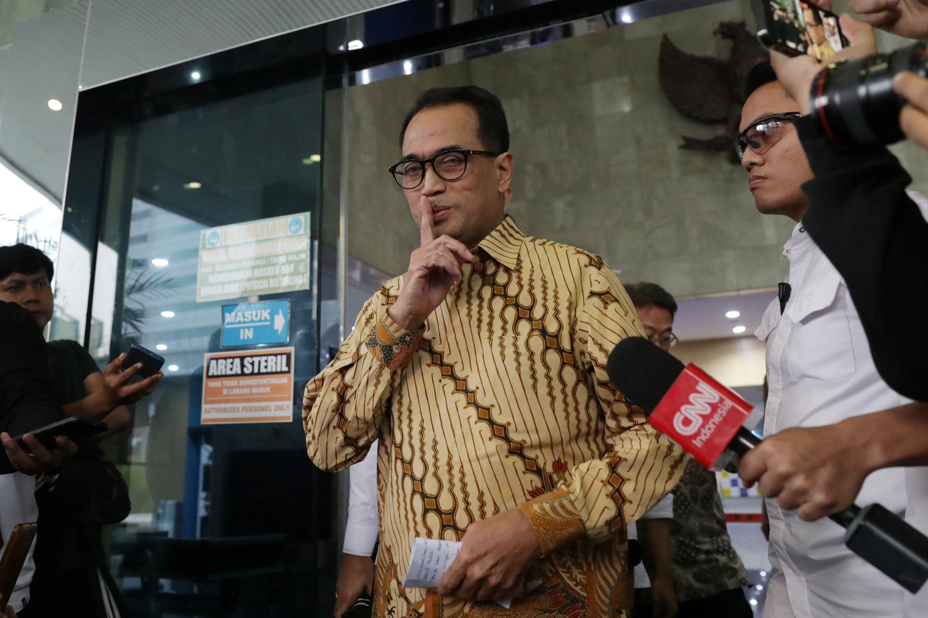 kpk-periksa-menhub-budi-karya-sumadi_20230726_180716.jpg