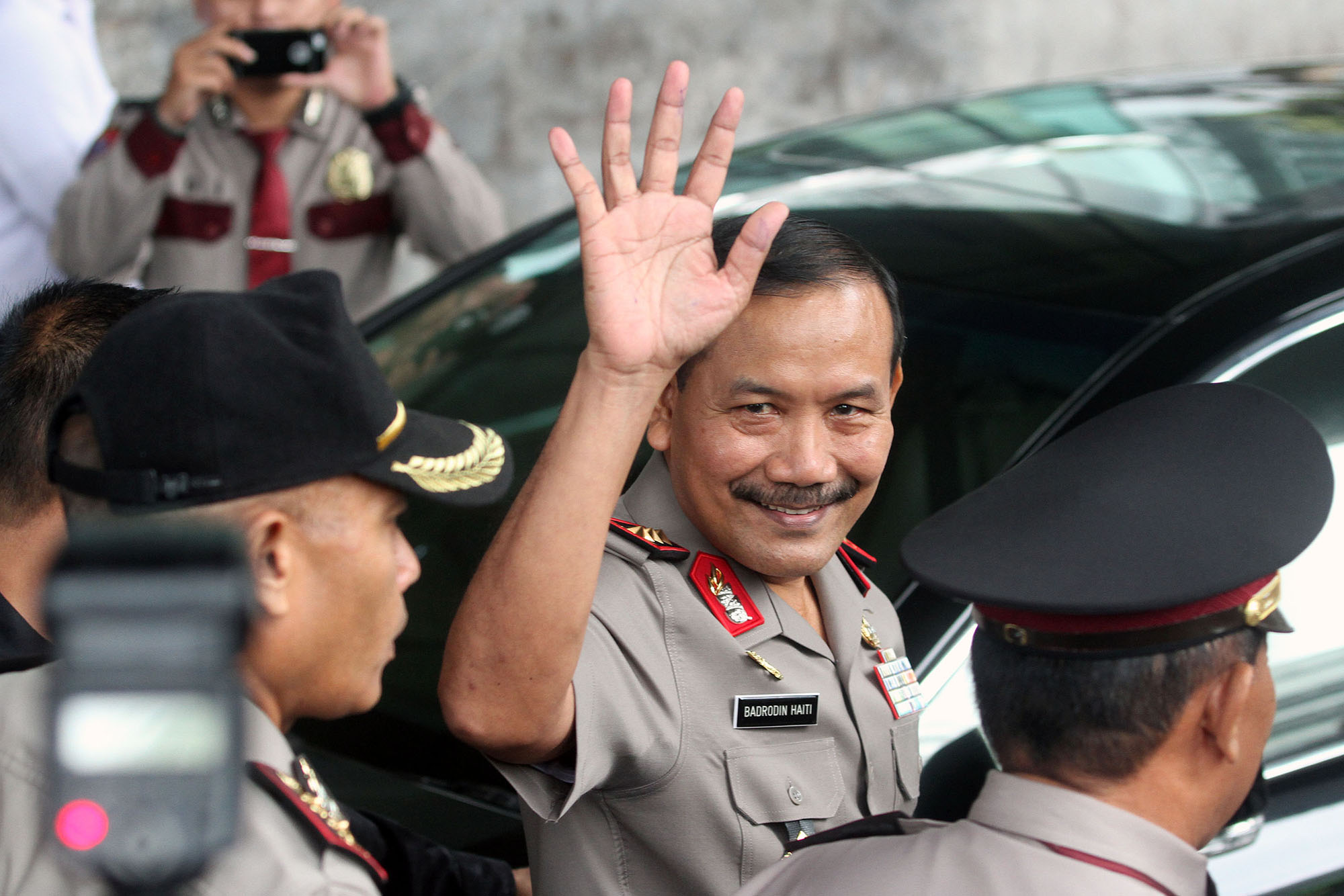 kpk-serahkan-penanganan-kasus-bg-ke-kejaksaan_20150302_193444.jpg