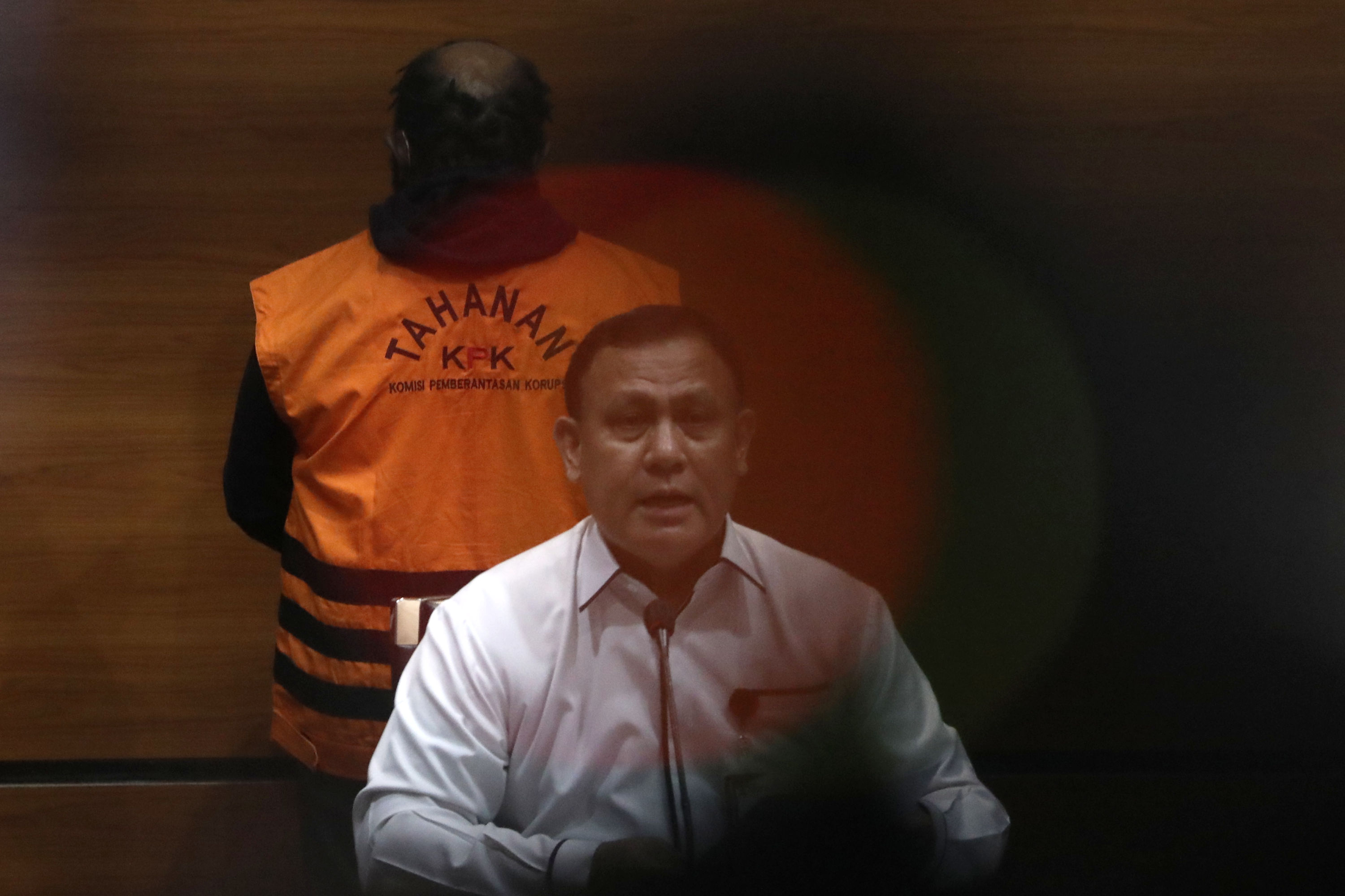 kpk-tahan-buronan-ricky-ham-pagawak_20230220_195131.jpg