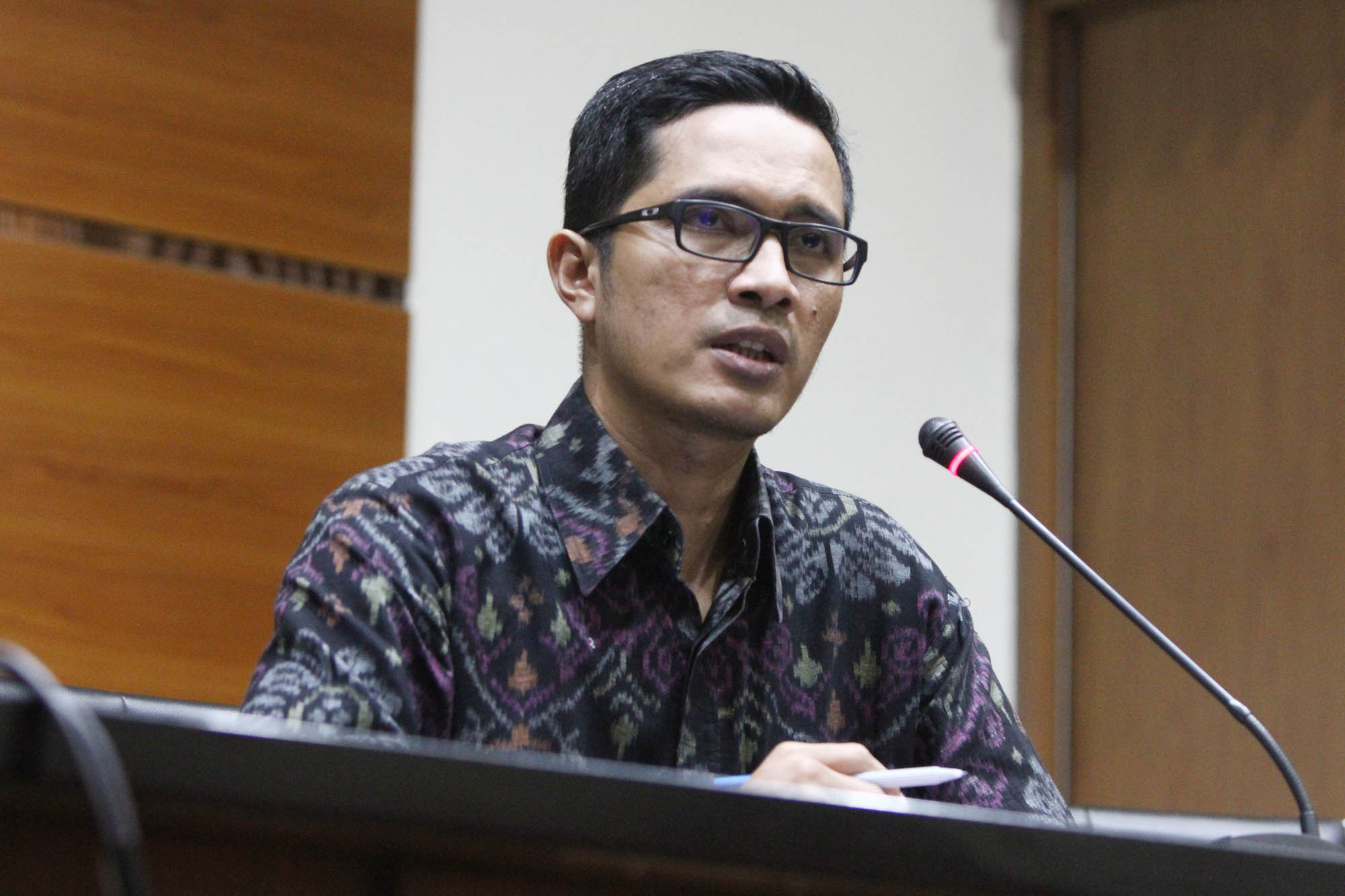 kpk-tetapkan-markus-nari-tersangka_20170602_193721.jpg