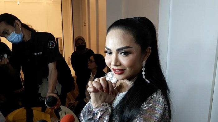 krisdayanti-ditemui-di-kawasan-sudirman-jakarta-selatan.jpg