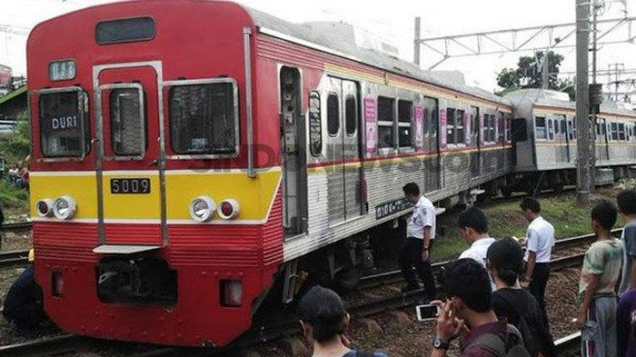 krl-yang-anjlok-rabu-64-sore_20160406_172532.jpg