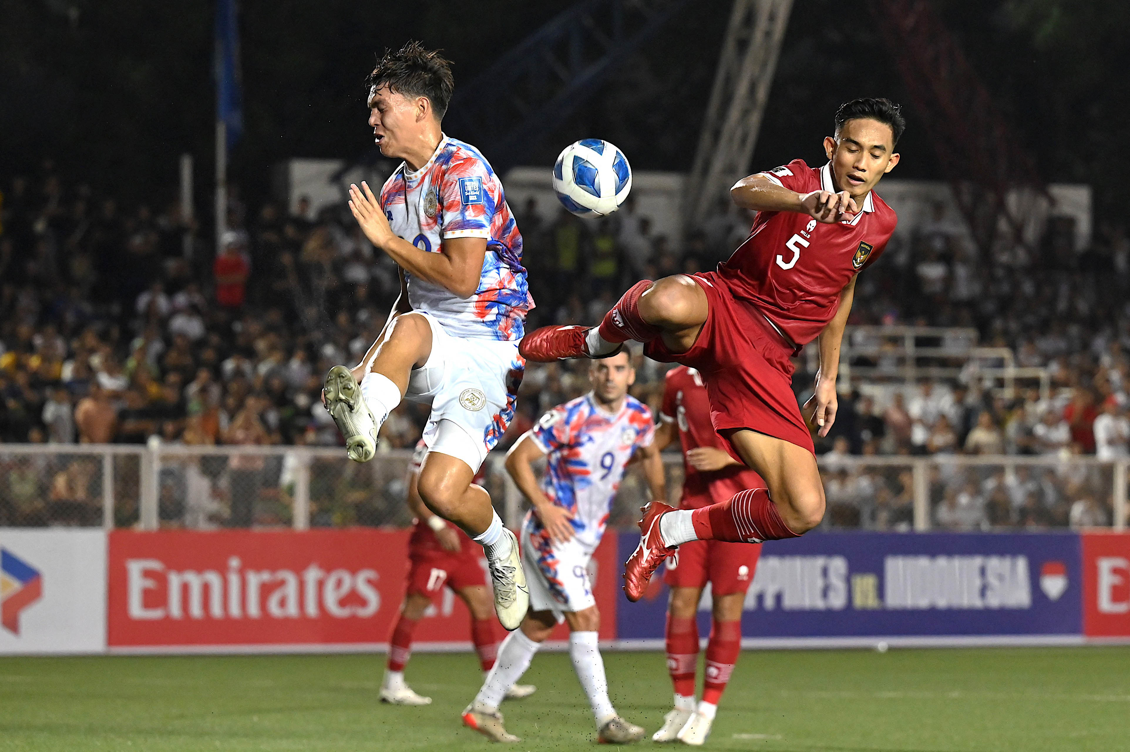 kualifikasi-piala-dunia-2026-indonesia-ditahan-filipina-1-1_20231121_225208.jpg