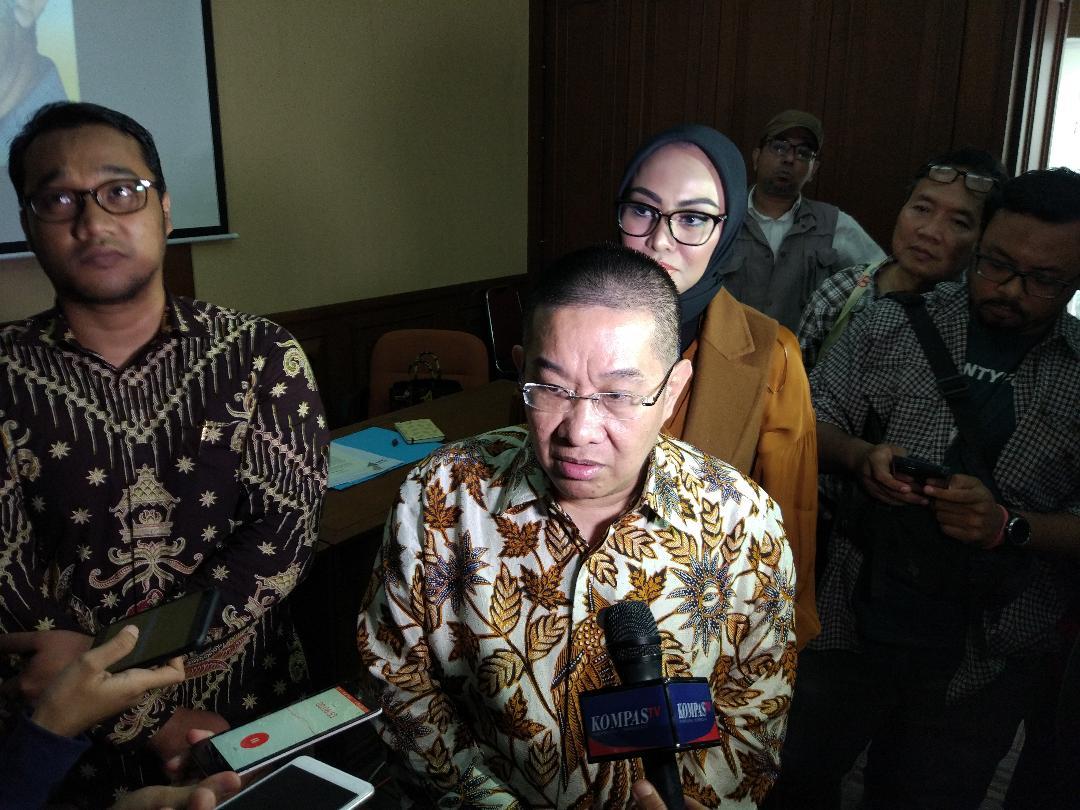 kuasa-hukum-tommy-soeharto-erwin-kallo.jpg