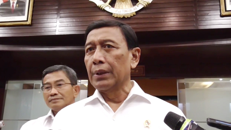 kumpulkan-menteri-dan-pejabat-negara-wiranto-bahas-rencana-pemerintah-hadapi-tantangan-2017_20170103_194121.jpg