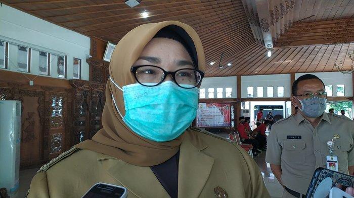 kusdinar-untung-yuni-sukowati1.jpg