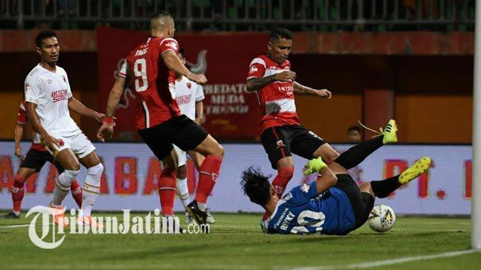 laga-madura-united-vs-psm-makassar.jpg