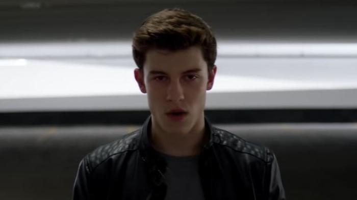 lagu-stitches-dinyanyikan-oleh-shawn-mendes-berikut-lirik-dan-terjemahannya.jpg