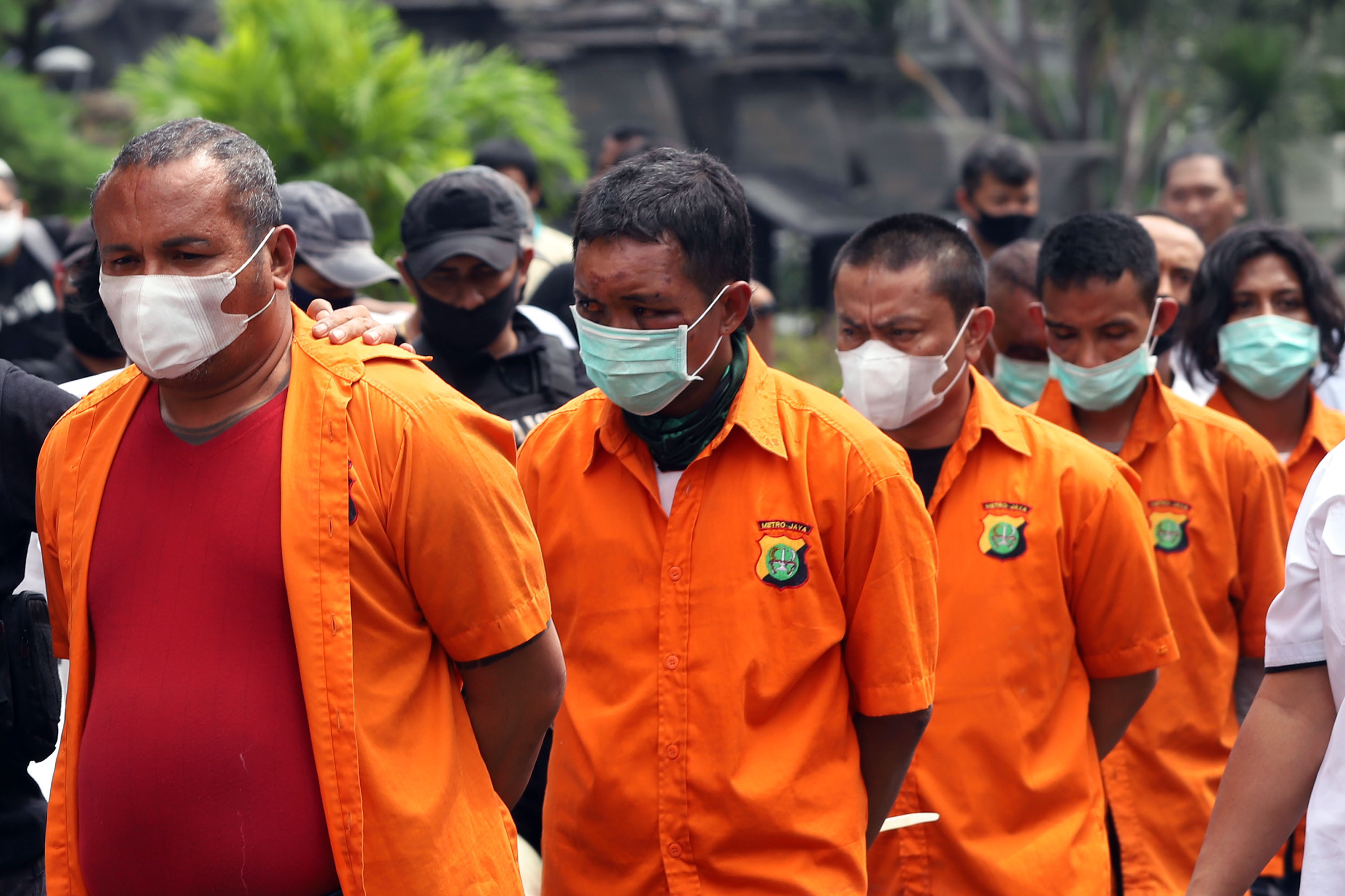 lakukan-penyerangan-john-kei-dan-anak-buahnya-kembali-ditahan-aparat_20200622_224500.jpg