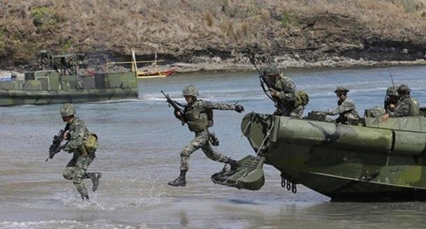 latihan-perang-bareng-as-filipina-ok.jpg