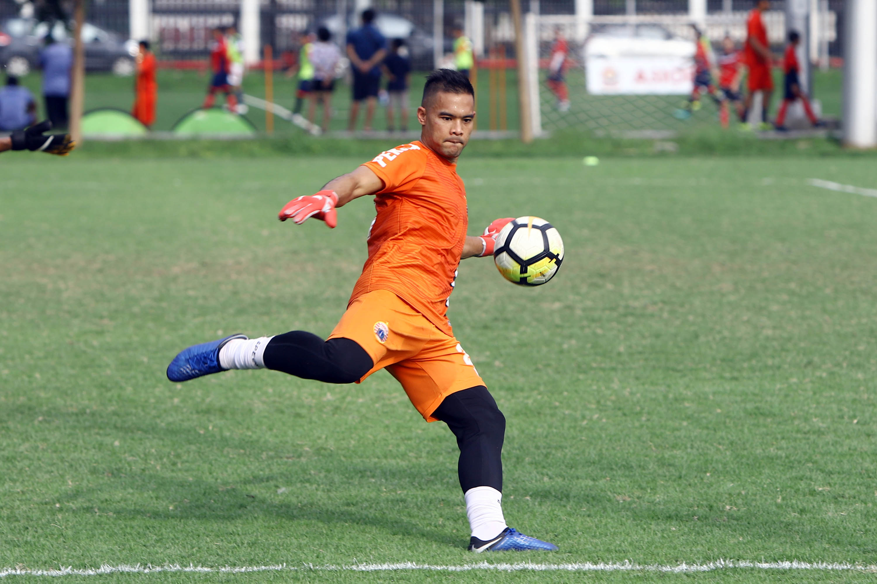 latihan-persija-jelang-laga-pamungkas-melawan-mitra-kukar_20181209_150237.jpg