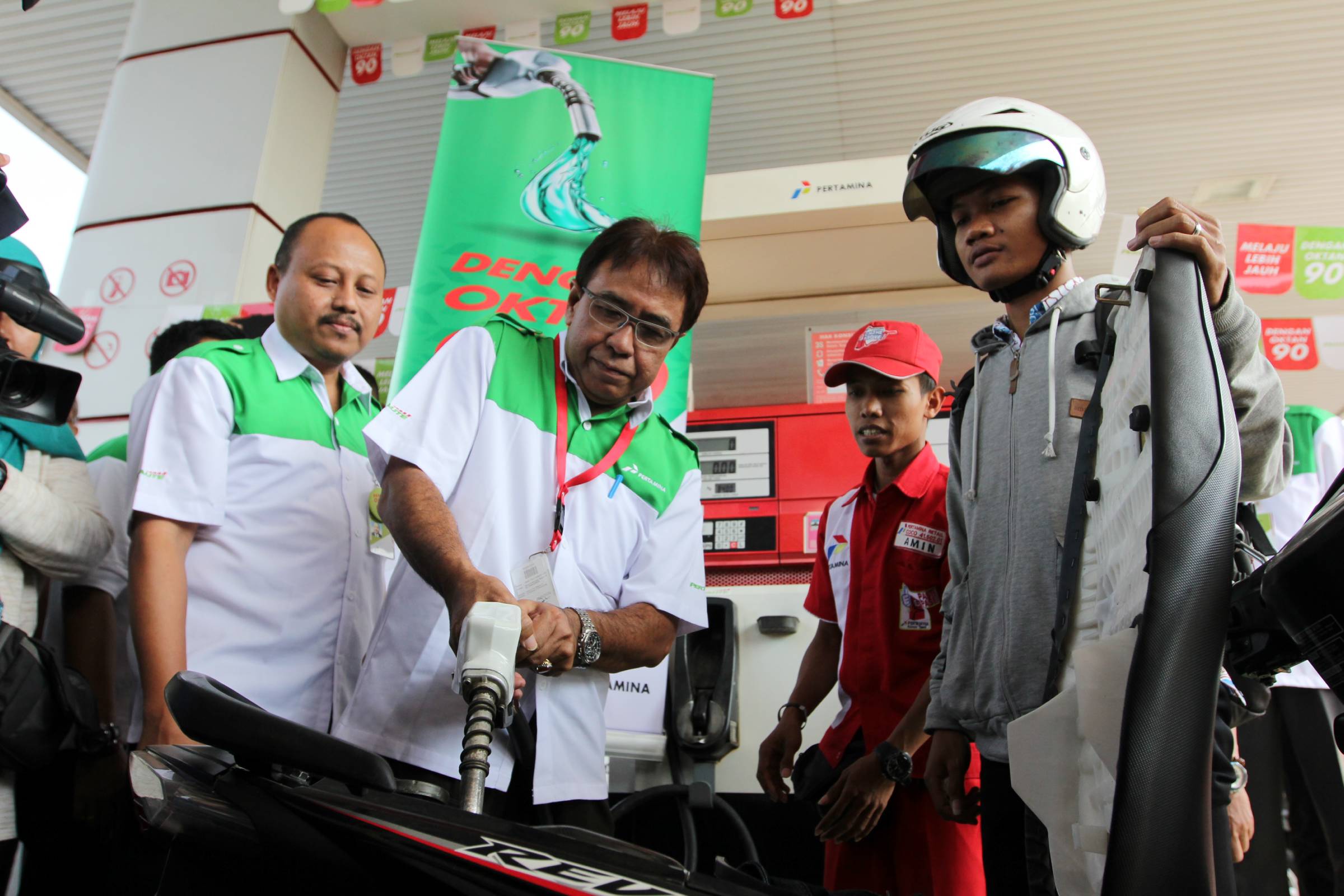 launching-bbm-pertalite-di-spbu-semarang_20150817_161407.jpg
