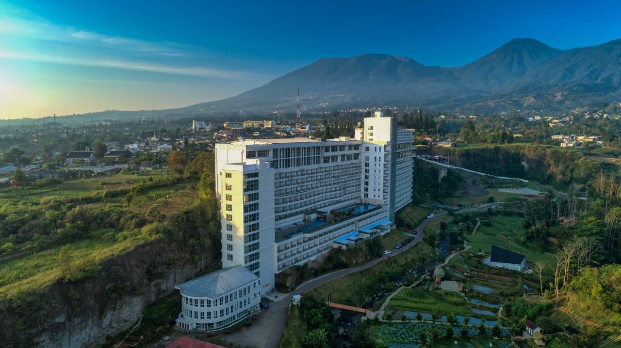 le-eminence-hotel-puncak-ok1.jpg