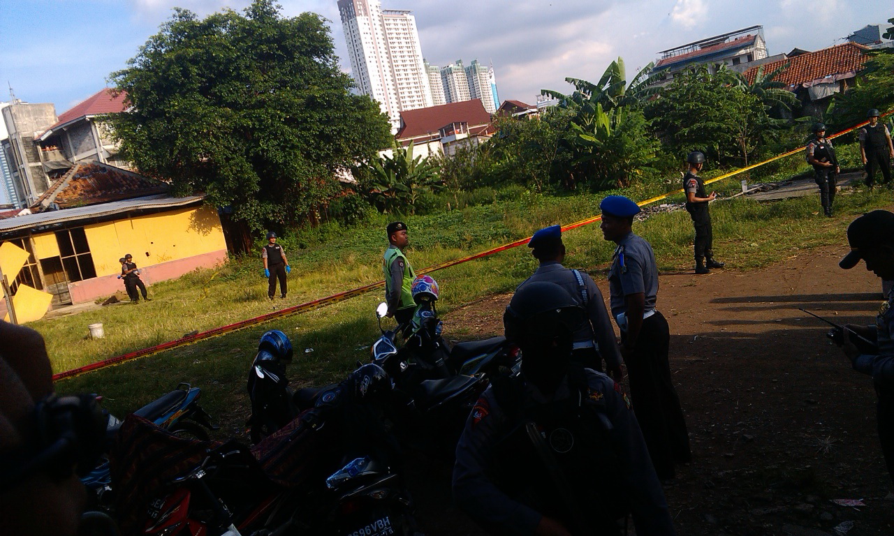 ledakan-di-tanah-abang_20150408_164924.jpg