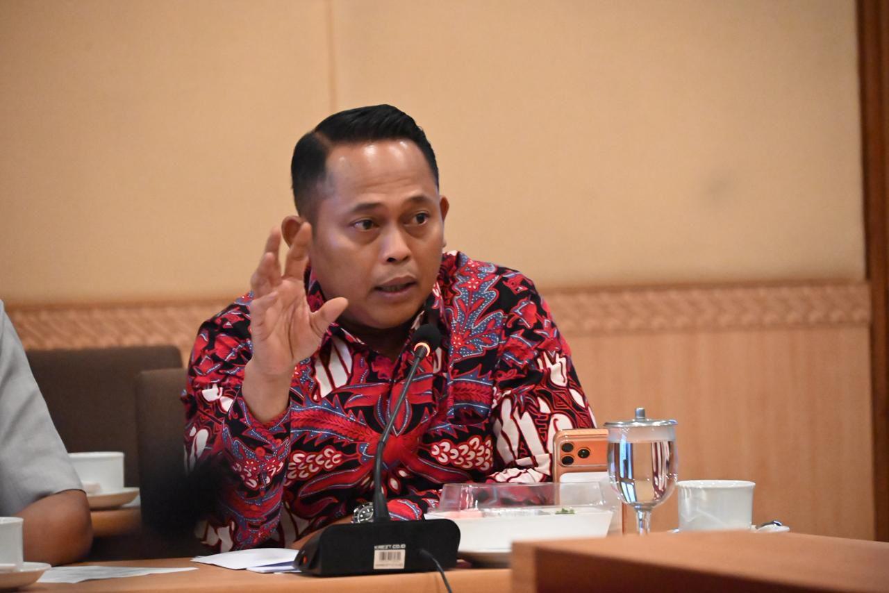 legislator-pdip-ks.jpg