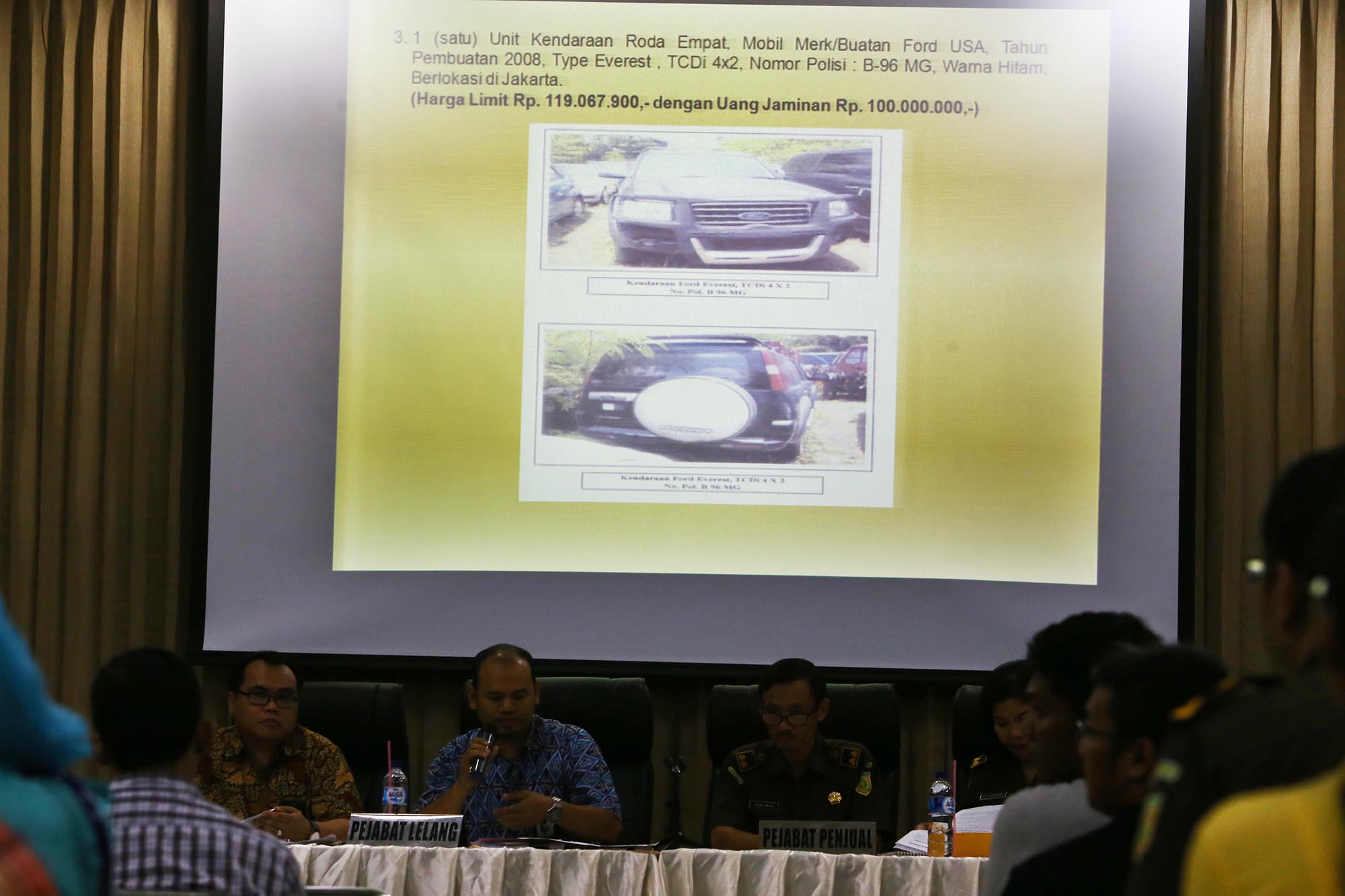 lelang-harta-gayus-tambunan_20141223_183142.jpg