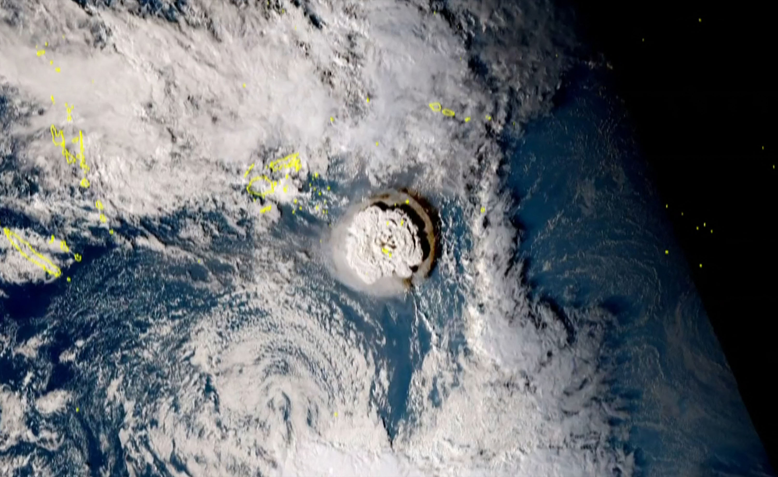 letusan-dahsyat-gunung-berapi-bawah-laut-tonga_20220118_140705.jpg
