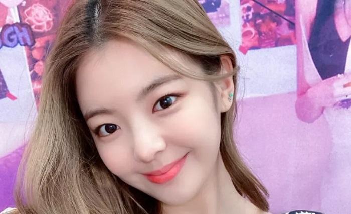 lia-itzy-05954.jpg