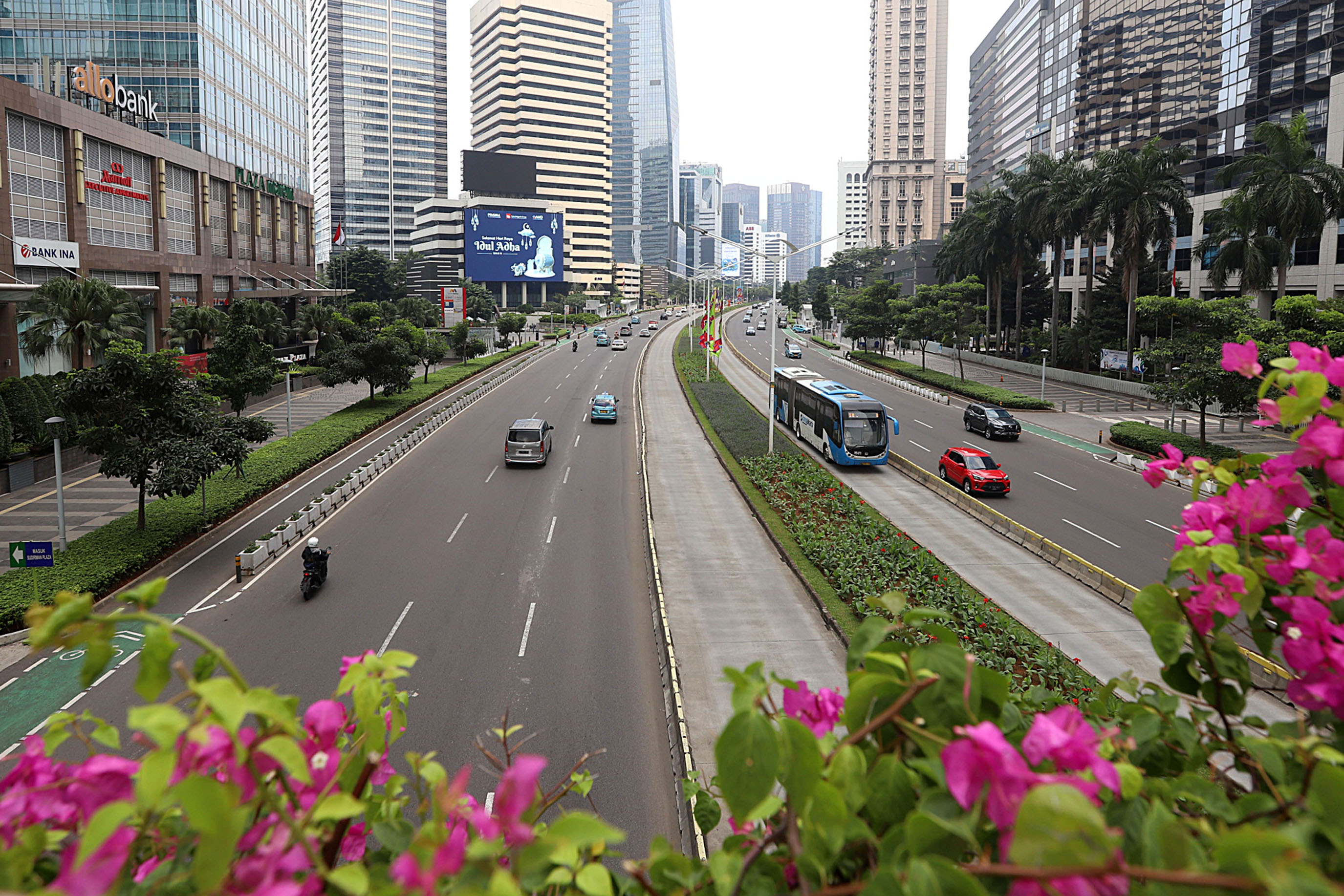 libur-panjang-iduladha-lalu-lintas-di-pusat-kota-jakarta-lancar_20230630_213219.jpg