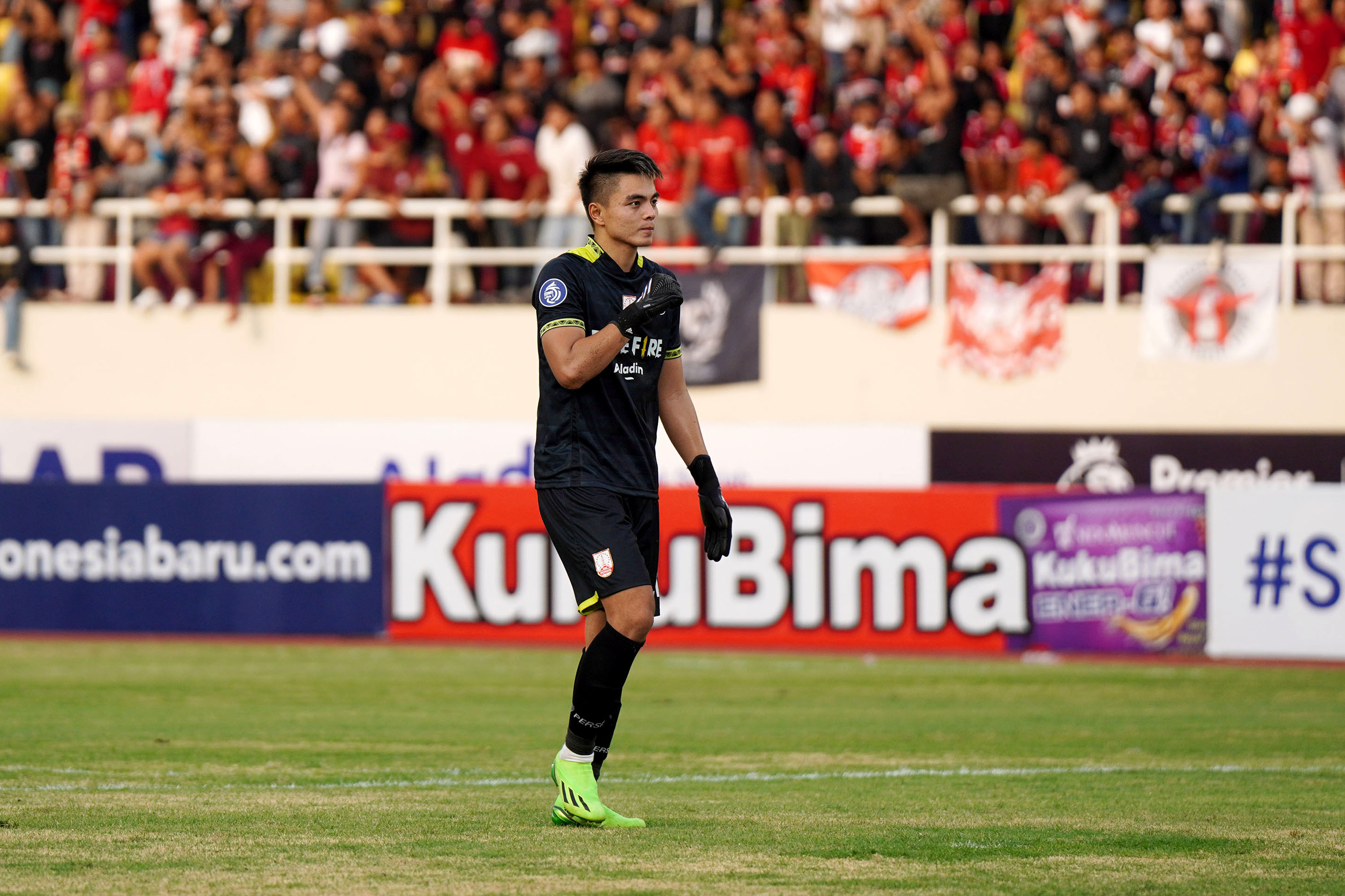 liga-1-persis-solo-vs-psm-makassar-imbang-1-1_20220929_222243.jpg