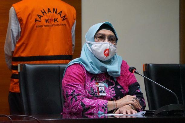 lili-pintauli-di-kpk.jpg