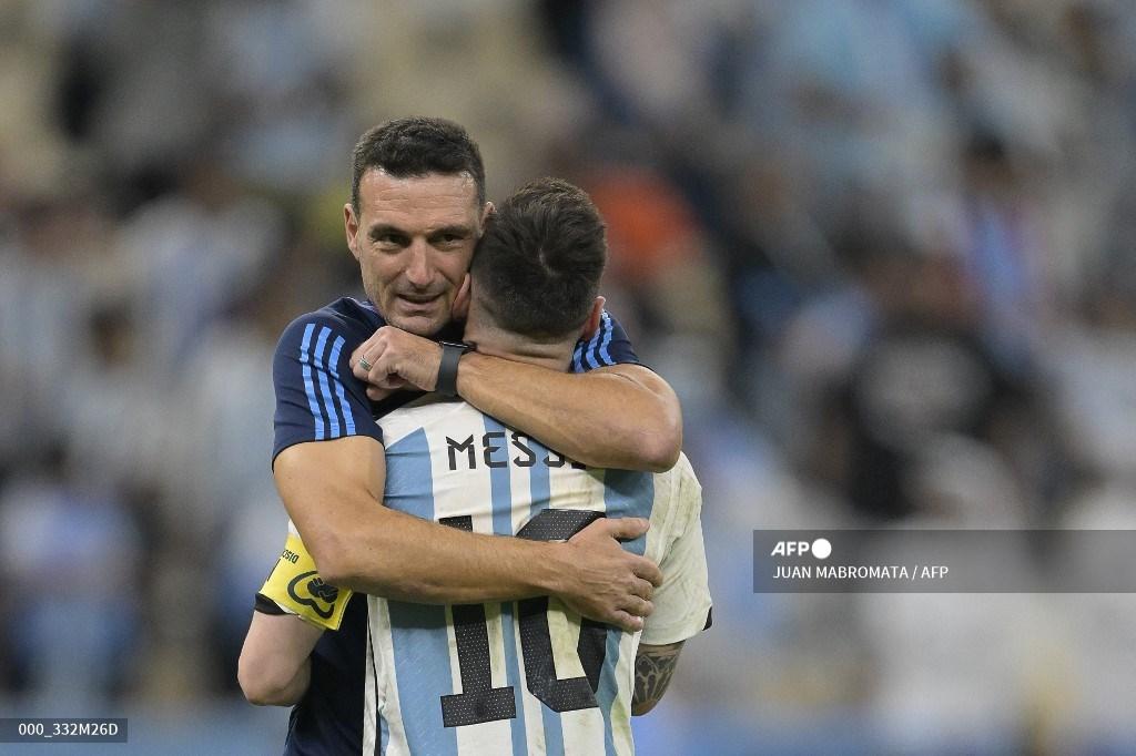 lionel-messi-dan-lionel-scaloni.jpg