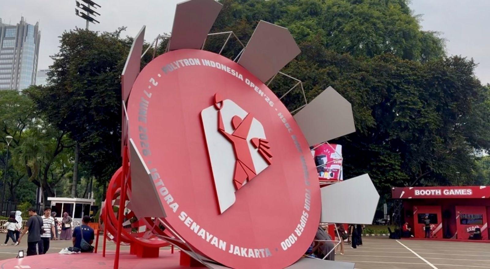 Parade Foto Keseruan Fasilitas dan Kuliner Ajang Polytron Indonesia Open 2026 di Istora Senayan