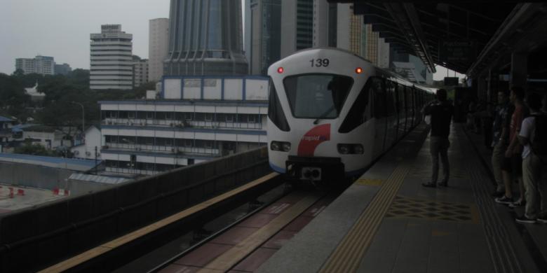 lrt_kereta_20150713_114140.jpg