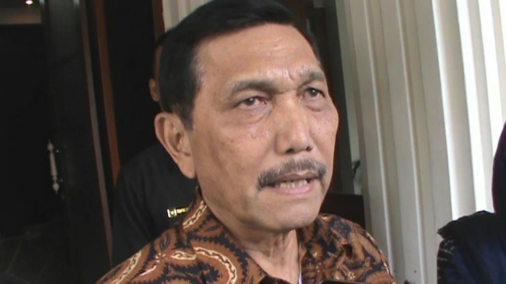 luhut-panjaitan-konpers-uu-anti-teroris-dan-intelejen_20160120_163507.jpg