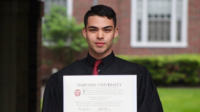 lulus-harvard_20170531_161240.jpg