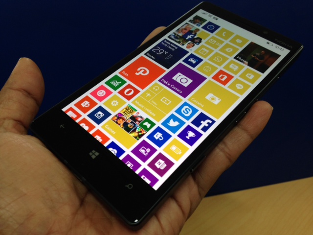 lumia-930-hands-on_20141102_225045.jpg