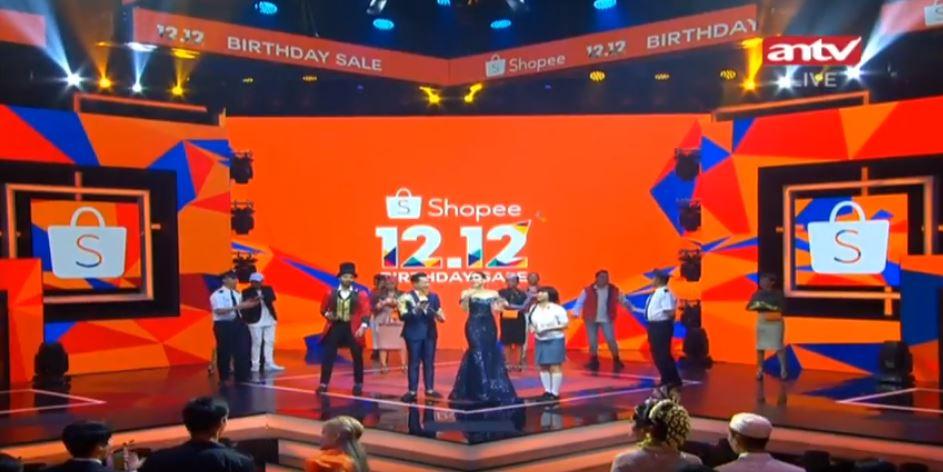 luna-maya-di-acara-shopee.jpg
