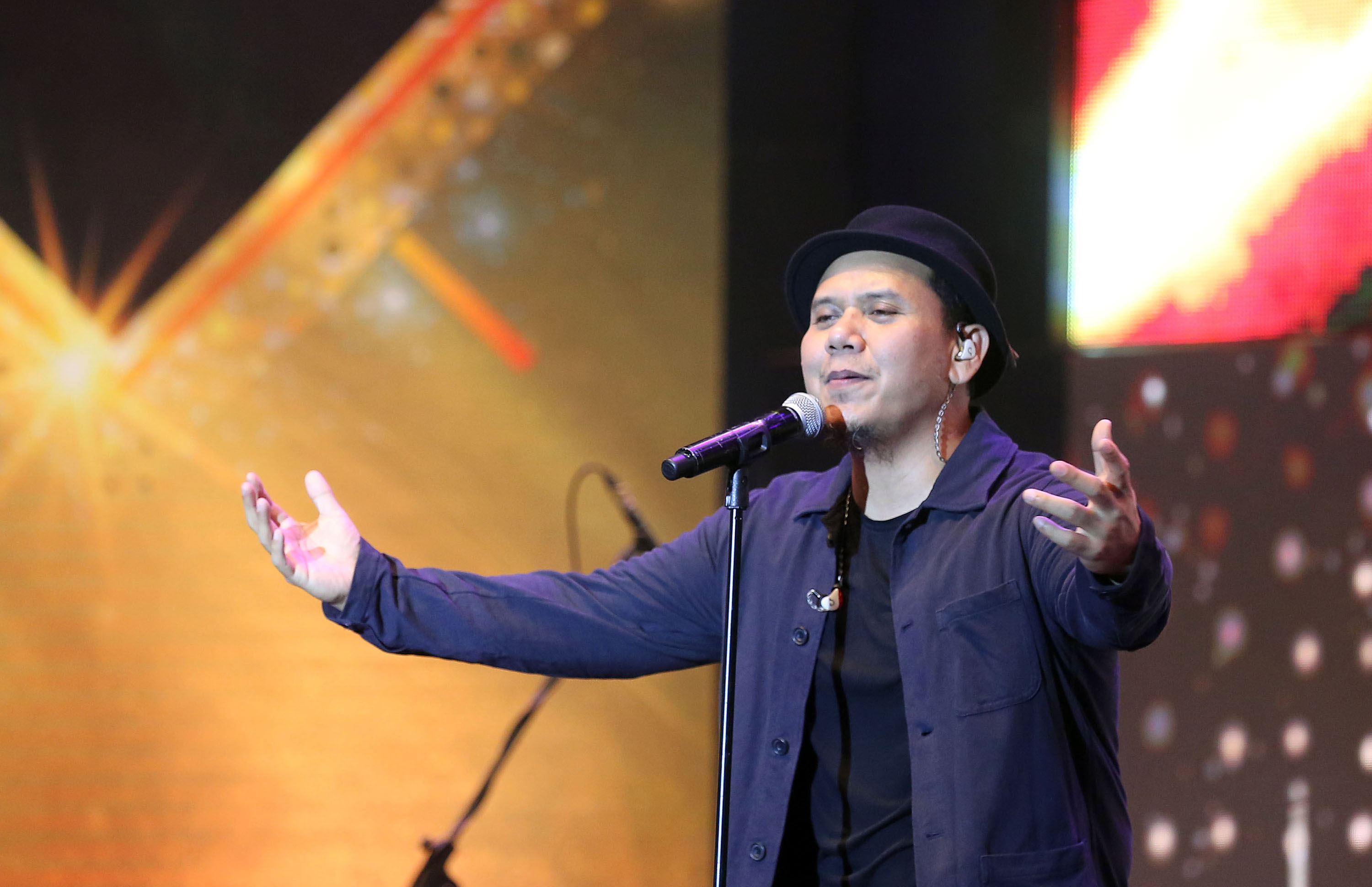 Chord Dasar Masih Tetap Tersenyum - Padi Reborn, Kunci Gitar Mudah dari C