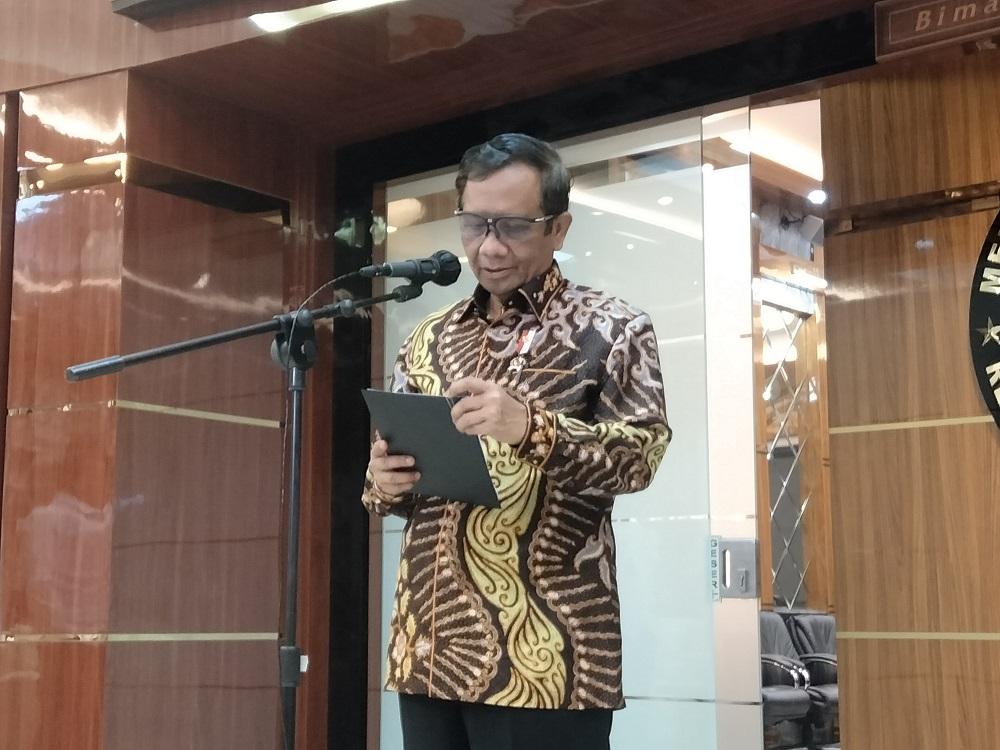 mahfud-md-saat-konferensi-pers-di-kantor-kemenko-polhukam-terkait-lukas.jpg