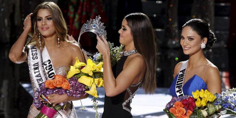 mahkota-melayang-miss-kolombia-ariadna-gutierrezz_20151226_173306.jpg