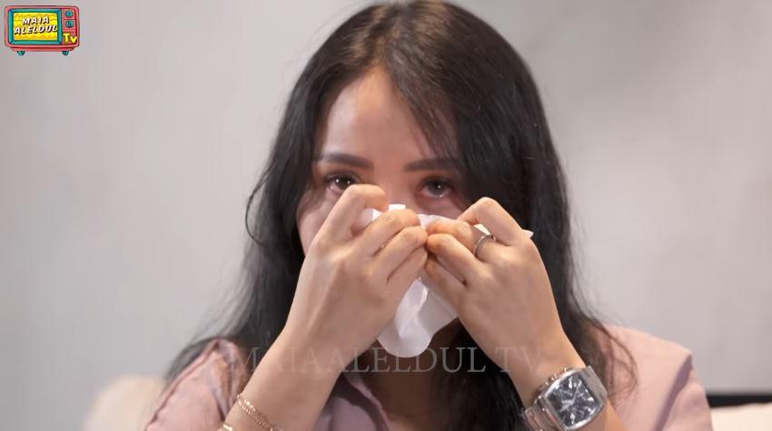 maia-estianty-bertanya-air-mata-mawar-langsung-tumpah.jpg