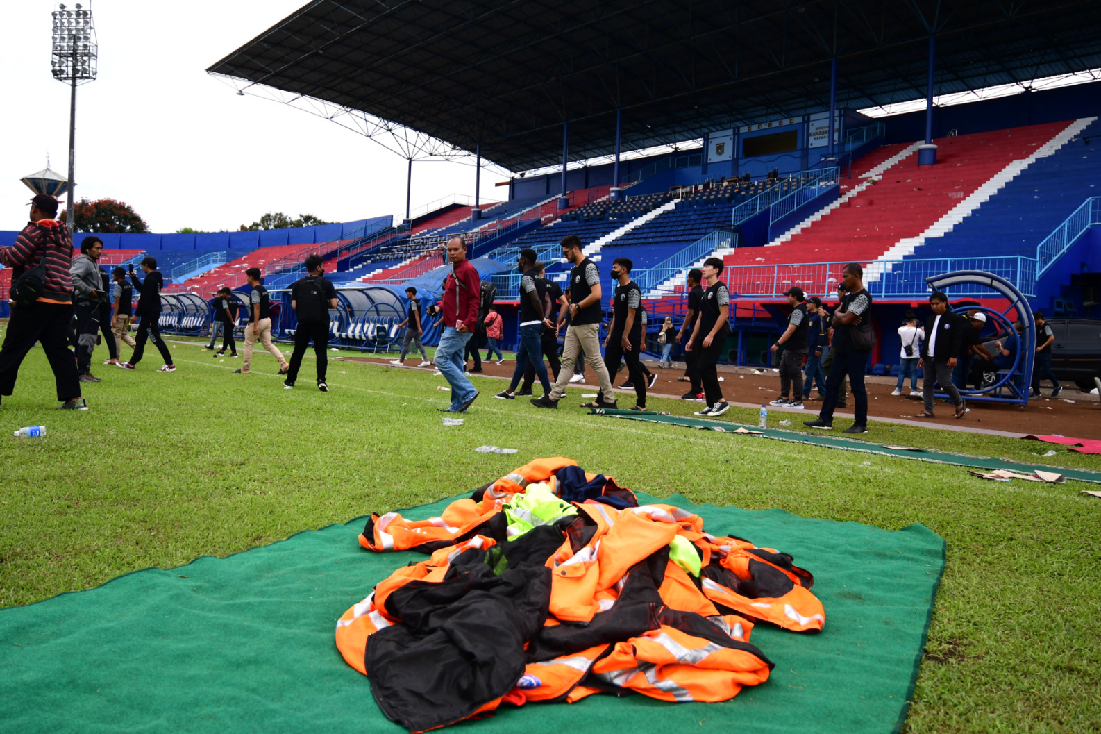 Terkait Gas Air Mata, Pengamat Sebut Ada Dua Perspektif Hukum Berbeda di Tragedi Kanjuruhan