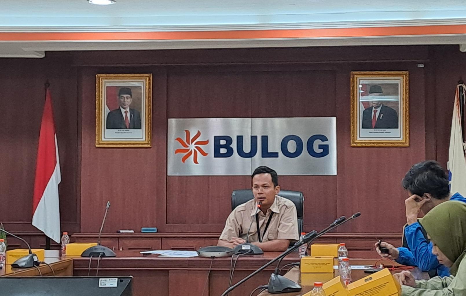 manager-humas-dan-kelembagaan-perum-bulog-tomi-wijaya.jpg