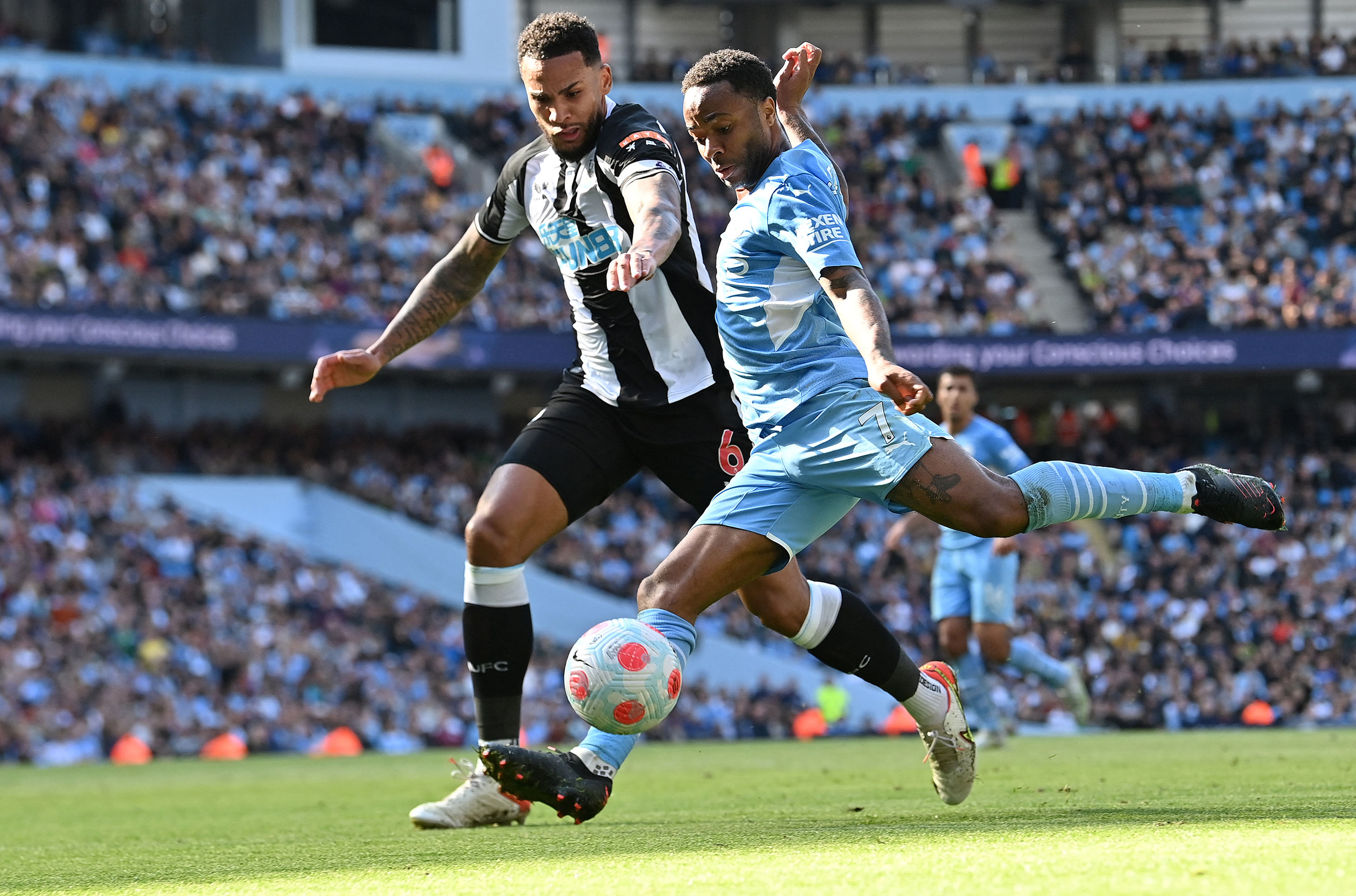 Berita Foto : The Citizens Bantai Newcastle United 5-0