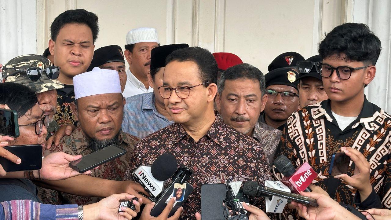 mantan-gubernur-dki-jakarta-anies-baswedan-di-kawasan-pejaten.jpg