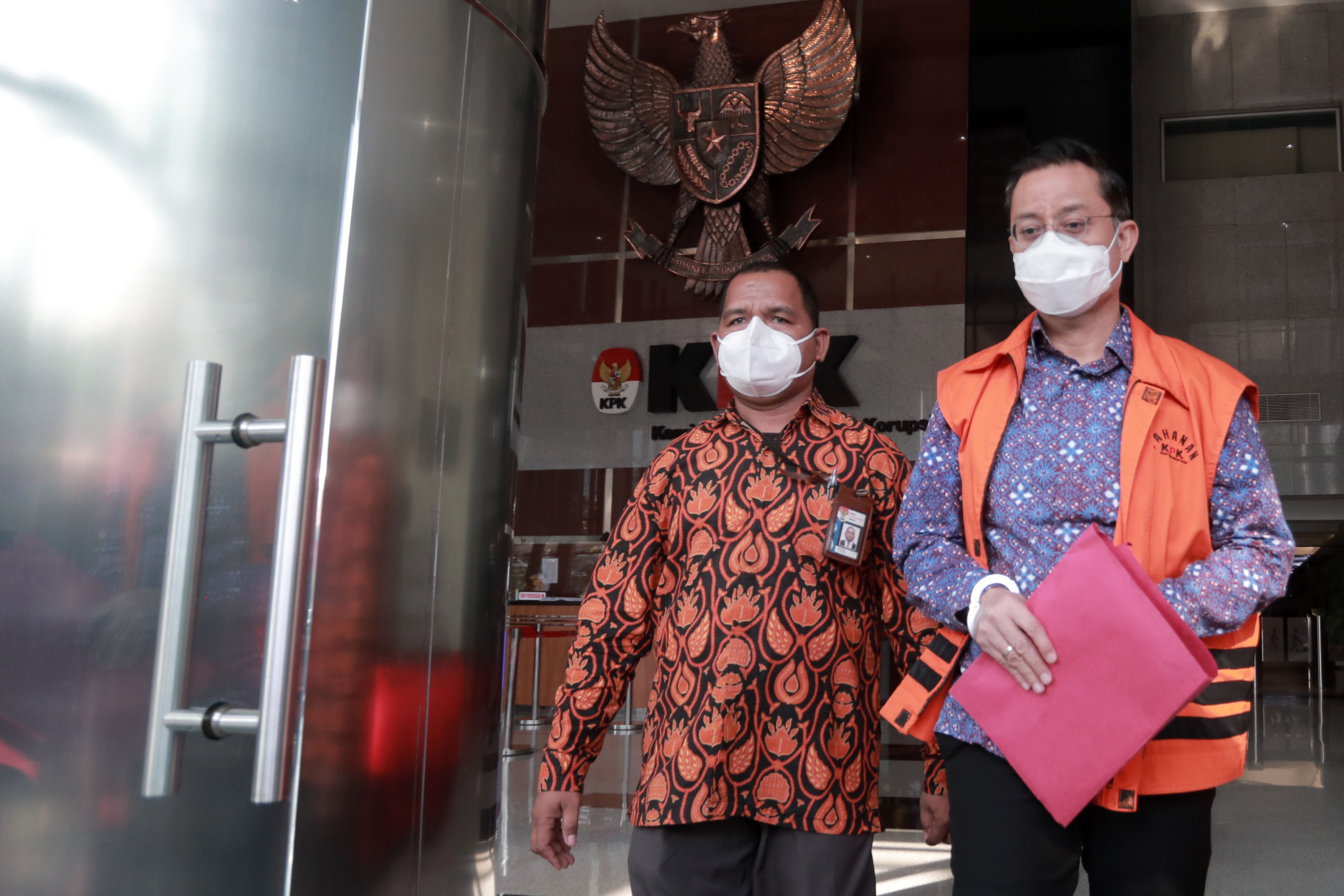 mantan-mensos-juliari-batubara-dituntut-11-tahun-penjara_20210729_021904.jpg