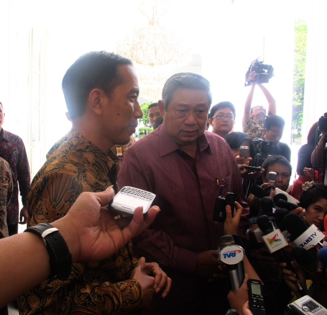 mantan-presiden-sby-bertemu-presiden-jokowi-di-istana-merdeka_20141208_143341.jpg