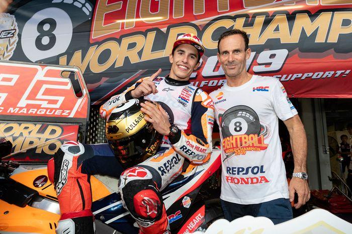 marc-marquez-dan-alberto-puig-manajer-tim-repsol-honda.jpg