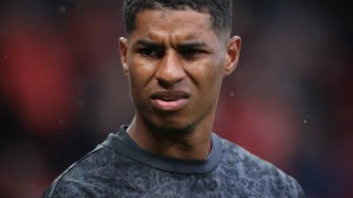 marcus-rashford-manchester-united-warming-up.jpg