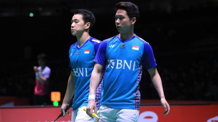 marcuskevin-beraksi-di-kejuaraan-dunia-bwf-2022.jpg