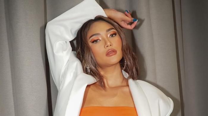 marion-jola-merilis-single-terbarunya-bertajuk-bukan-manusia-jumat.jpg